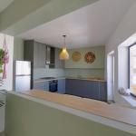 Cozy One-Bedroom Apartment with Balcony Near Rainbow Street | Jabal Amman