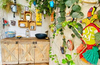 Elegant Two-Bedroom Apartment with Stunning Views and a Flower Garden Terrace – Abdoun