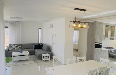 Elegant Duplex Rooftop Apartment – Jabal Al-Lweibdeh