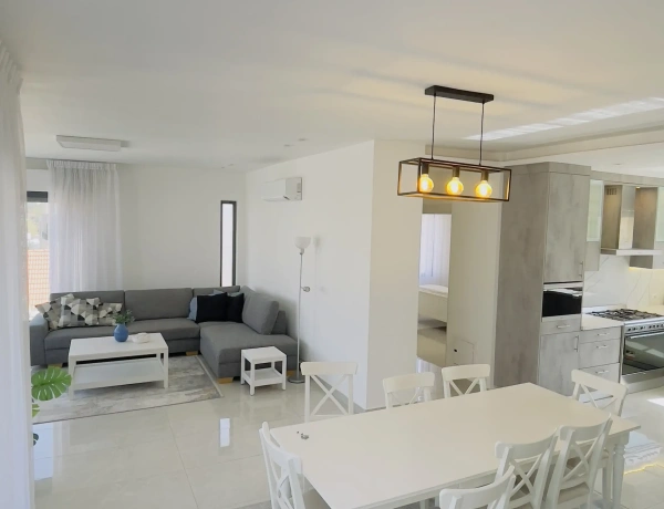 Elegant Duplex Rooftop Apartment – Jabal Al-Lweibdeh