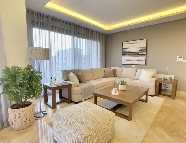 Luxury Apartment with Balcony for Rent in Amman