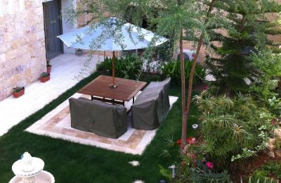 4-Bedrooms Apartment with Garden - 4th Circle,Amman