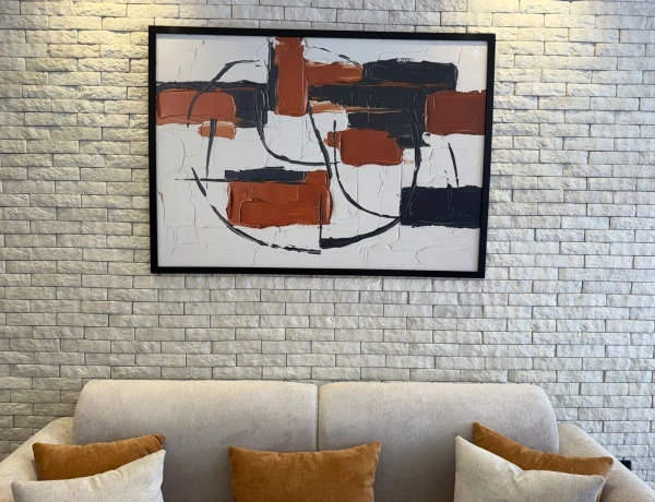 Luxury 2-Bedroom Apartment for Annual Rent in 4th Circle – Fully Remodeled with Modern Finishes