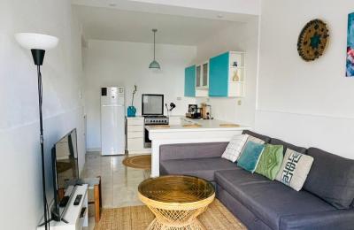 Cozy 1-Bedroom Apartment in Jabal Al Weibdeh | Prime Location & Urban Living