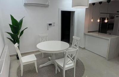 Modern 2-Bedroom Apartment on 2nd Floor in 7th Circle, Amman