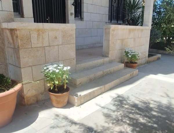 Charming 2-Bedroom Apartment for Rent in Jabal Al Weibdeh, Amman | Prime Location