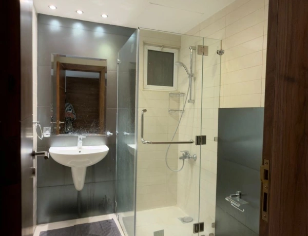 Charming 2-Bedroom Apartment for Rent in Jabal Al Weibdeh | Prime Location & Cozy Living