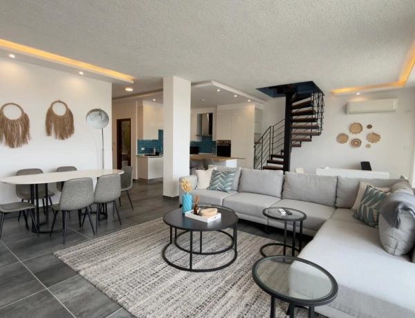 Modern Duplex for Rent in Jabal Al Weibdeh | Terrace & Prime Location