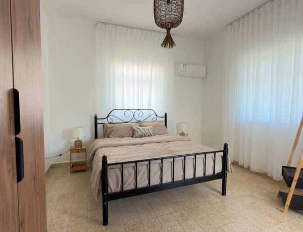 Apartment for Rent in Jabal Al Lweibdeh | 2 Bedrooms | 120 sqm with Balcony