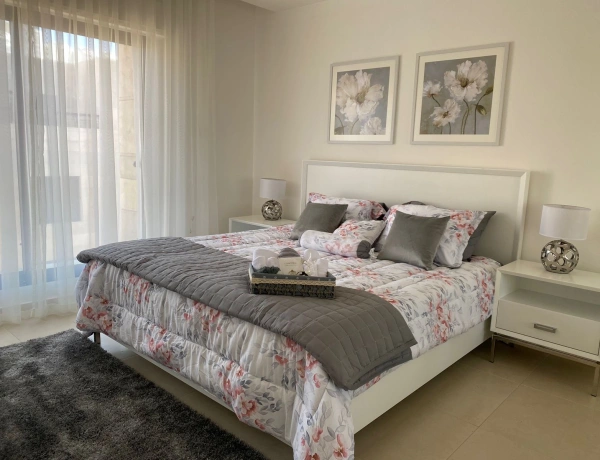 Stylish Furnished 2 Bedroom Apartment for Rent in Abdoun | 100 m²