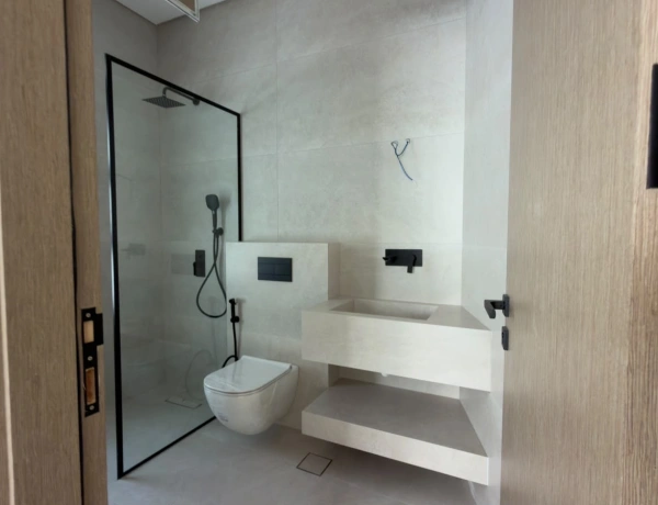 170 sqm Apartment for sale in Um Uthaina | 3 Bedrooms with Garden & Maid’s Room