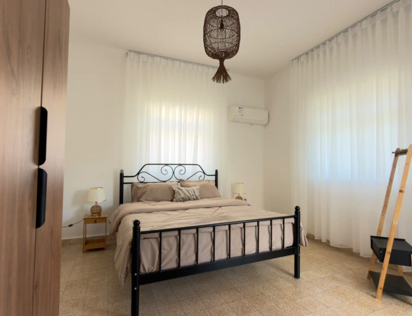 Apartment for Rent in Jabal Al Lweibdeh | 2 Bedrooms | 120 sqm with Balcony