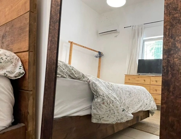 Apartment for Rent in Jabal Al Lweibdeh | 1 Bedroom | 60 sqm
