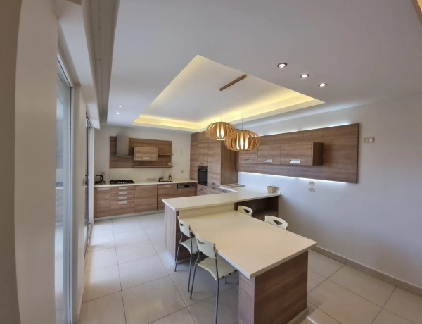 2 Bedroom Apartment for Rent in Al Weibdeh | Balcony | 150 sqm