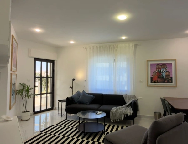 Modern 2-Bedroom Apartment with Terrace for Rent in Jabal Amman – Near Second Circle