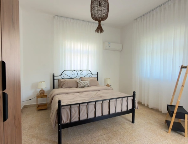 Apartment for Rent in Jabal Al Lweibdeh | 2 Bedrooms | 120 sqm with Balcony