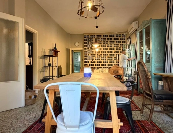 2-Bedroom Apartment for Rent in Jabal Al Weibdeh | 170 sqm with Terrace & Private Garden