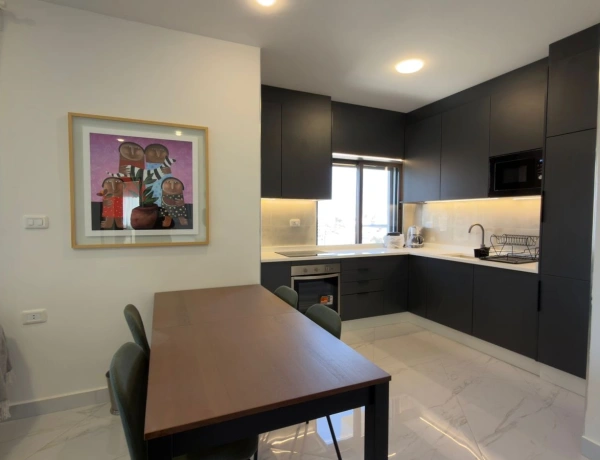 Modern 2-Bedroom Apartment with Terrace for Rent in Jabal Amman – Near Second Circle