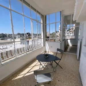 Charming 3-Bedroom Apartment for Rent in Jabal Al Lweibdeh with Citadel Views