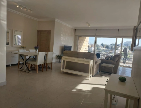 Spacious 2-Bedroom Apartment with Balcony & Parking for Rent in Jabal Al Weibdeh | 140 m²