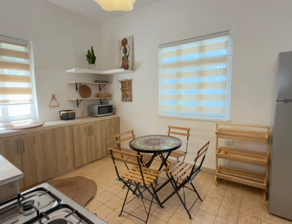Apartment for Rent in Jabal Al Lweibdeh | 2 Bedrooms | 120 sqm with Balcony