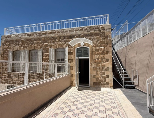 Charming Heritage House for Rent in Jabal Al-Weibdeh | 2 Bedrooms, Spacious Terrace & Expansion Potential