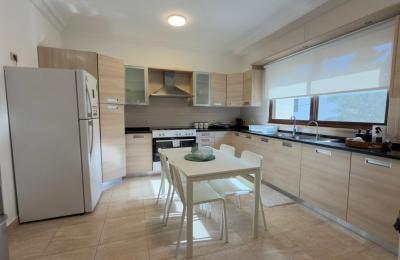 4 Bedroom Apartment for Rent in Abdoun | 240 sqm