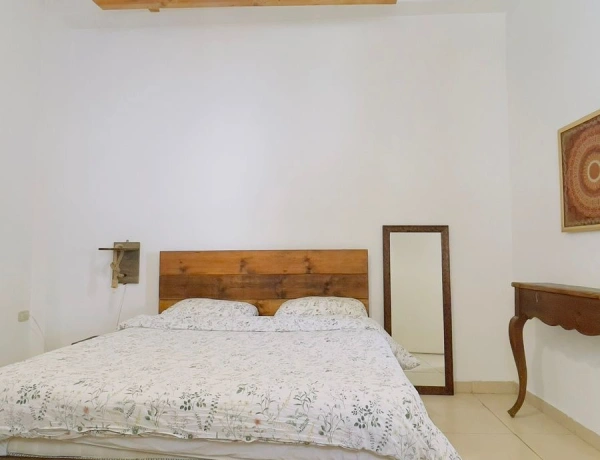 Apartment for Rent in Jabal Al Lweibdeh | 1 Bedroom | 60 sqm