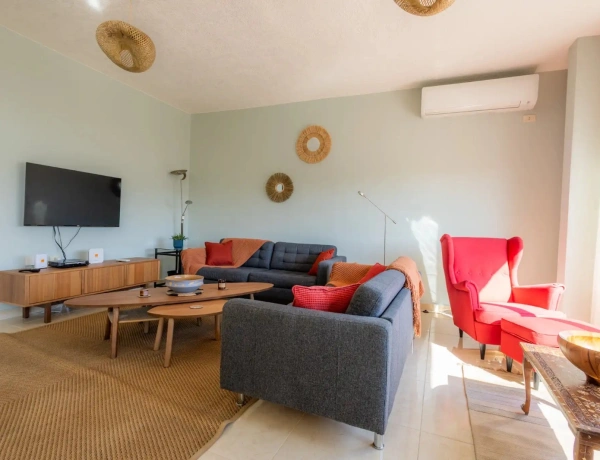 Fully Furnished 2-Bedroom Apartment for Rent in Weibdeh | Balcony, Parking, 142 sqm