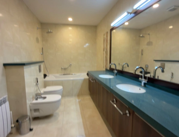 Luxury Ground Floor Apartment for Sale | 3 Bedrooms, Private Garden & Premium Finishes | 320 m²