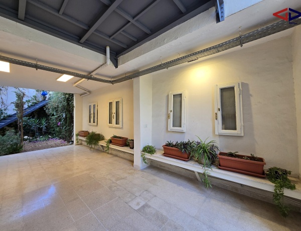 Spacious 1-Bedroom Apartment @ No7 Boutique Apartments | All services included
