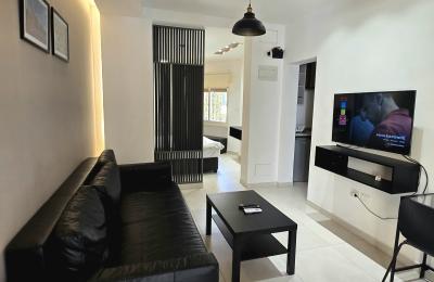 Suite with Shared Garden @ No7 Boutique Apartments | All services included in rent