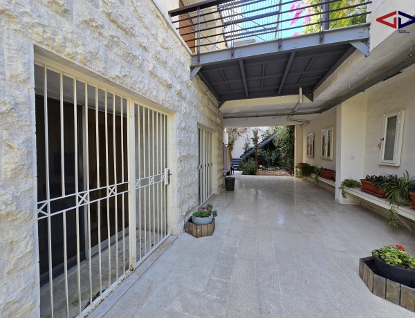 Spacious 1-Bedroom Apartment @ No7 Boutique Apartments | All services included