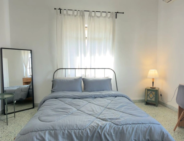 Charming 2-Bedroom Apartment for rent in Jabal Al Weibdeh | Prime Location in Amman