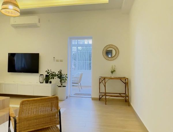 Charming Garden Apartment in the Heart of Jabal Al-Weibdeh