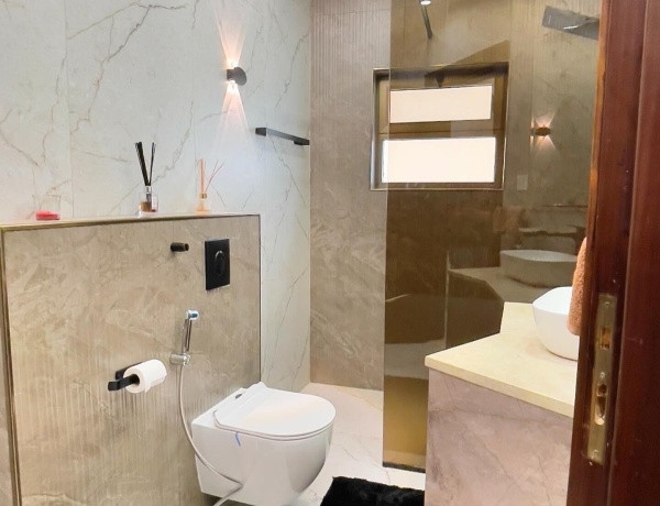 Fully Furnished 1-Bedroom Apartment for Rent in Deir Ghbar – Amman