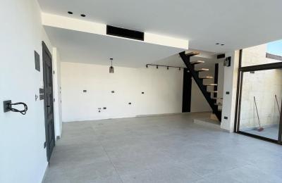 Rooftop 2-Bedroom Apartment in Abdoun – Amman