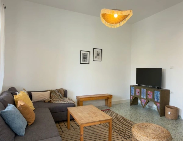 Charming 2-Bedroom Apartment for rent in Jabal Al Weibdeh | Prime Location in Amman