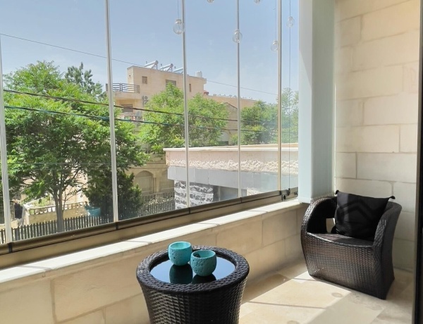 Fully Furnished 1-Bedroom Apartment for Rent in Deir Ghbar – Amman