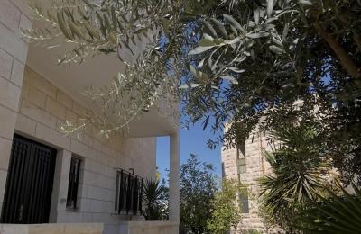 2-Bedroom Apartment for Rent in Jabal Al-Weibdeh Near Paris Square with Garden