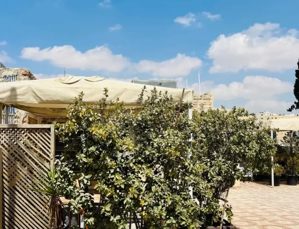 Fully Furnished 1-Bedroom Bungalow – Jabal Al-Weibdeh